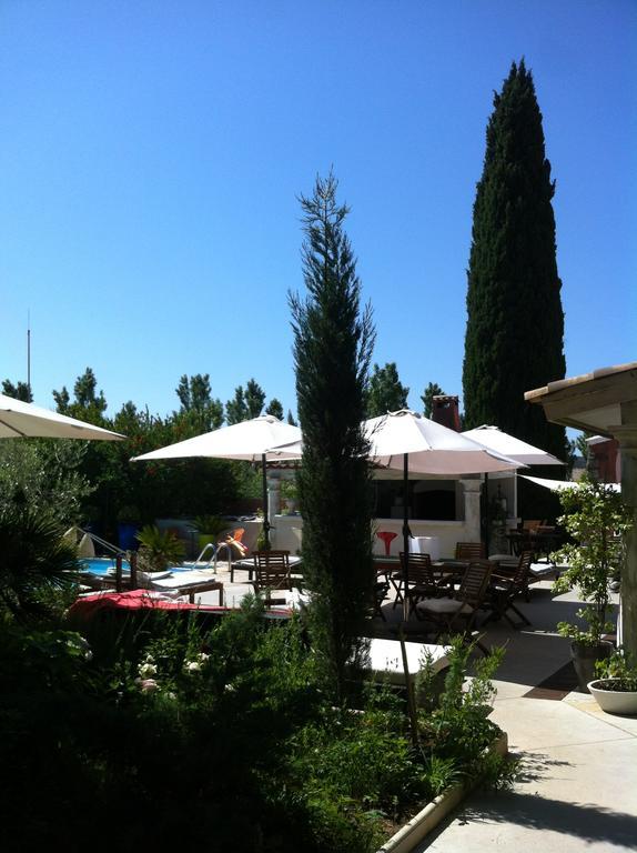 Hotel Au Mas Saint Pierre Pignans Exterior foto
